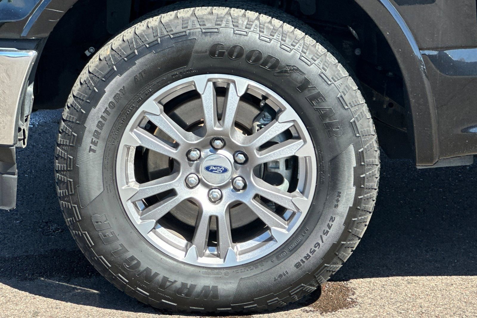 Used 2018 Ford F150 Lariat image 24