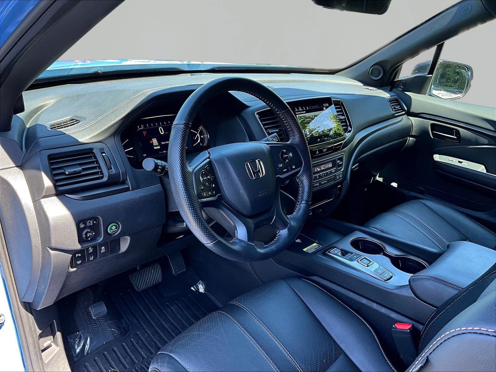 Certified 2025 Honda Passport TrailSport image 17