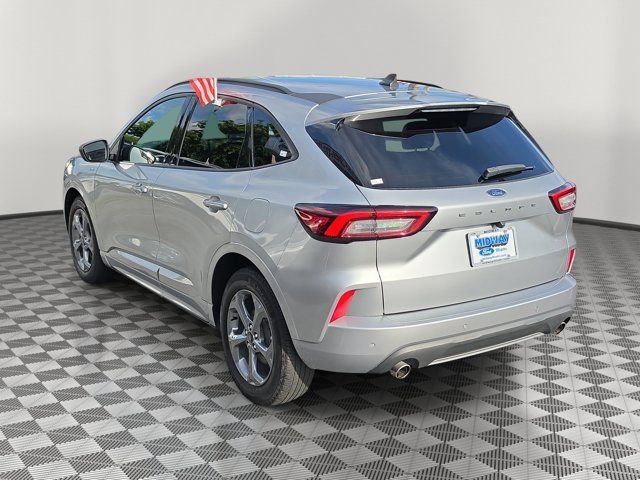 Certified 2023 Ford Escape ST-Line w/ Tech Pack #1 FWD image 4