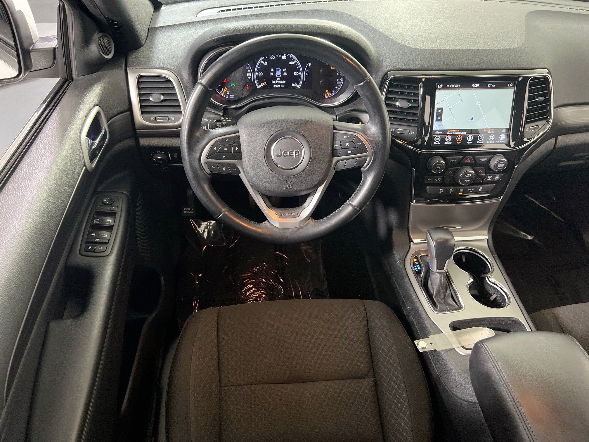 Used 2022 Jeep Grand Cherokee Laredo E AWD/4WD image 21