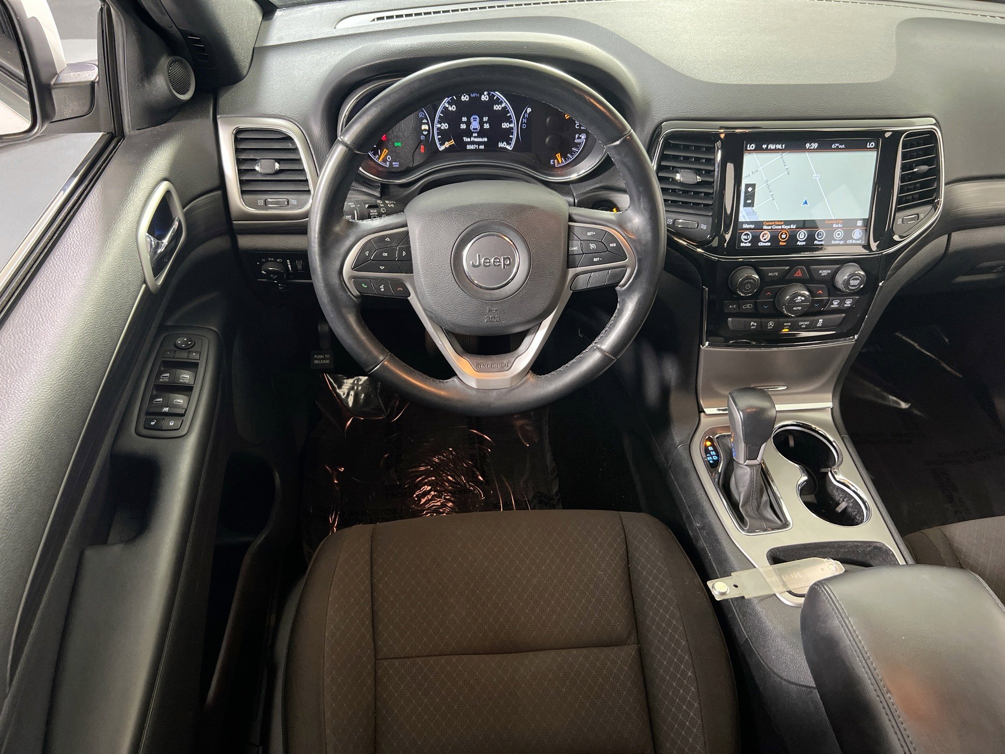 Used 2022 Jeep Grand Cherokee Laredo E AWD/4WD image 21