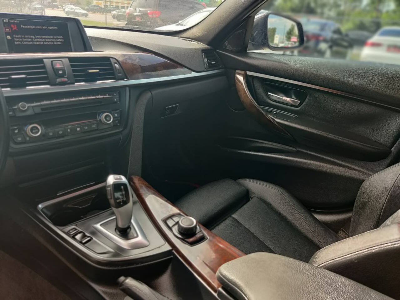 Used 2014 BMW 320i Sedan RWD image 7