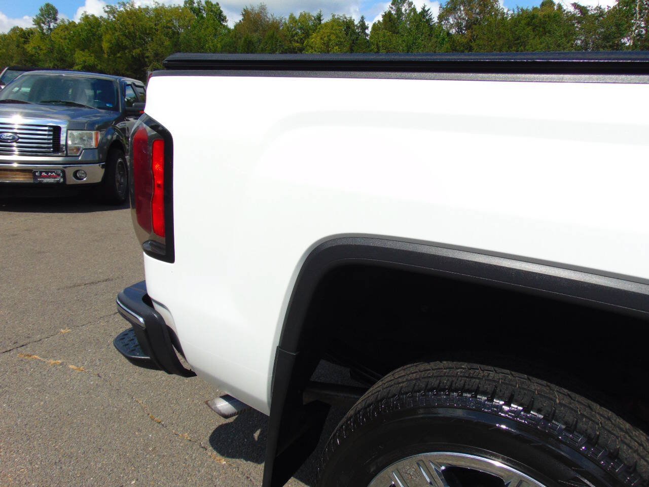 Used 2018 GMC Sierra 1500 SLT AWD/4WD image 47