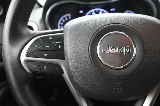 Used 2019 Jeep Grand Cherokee Altitude AWD/4WD image 25