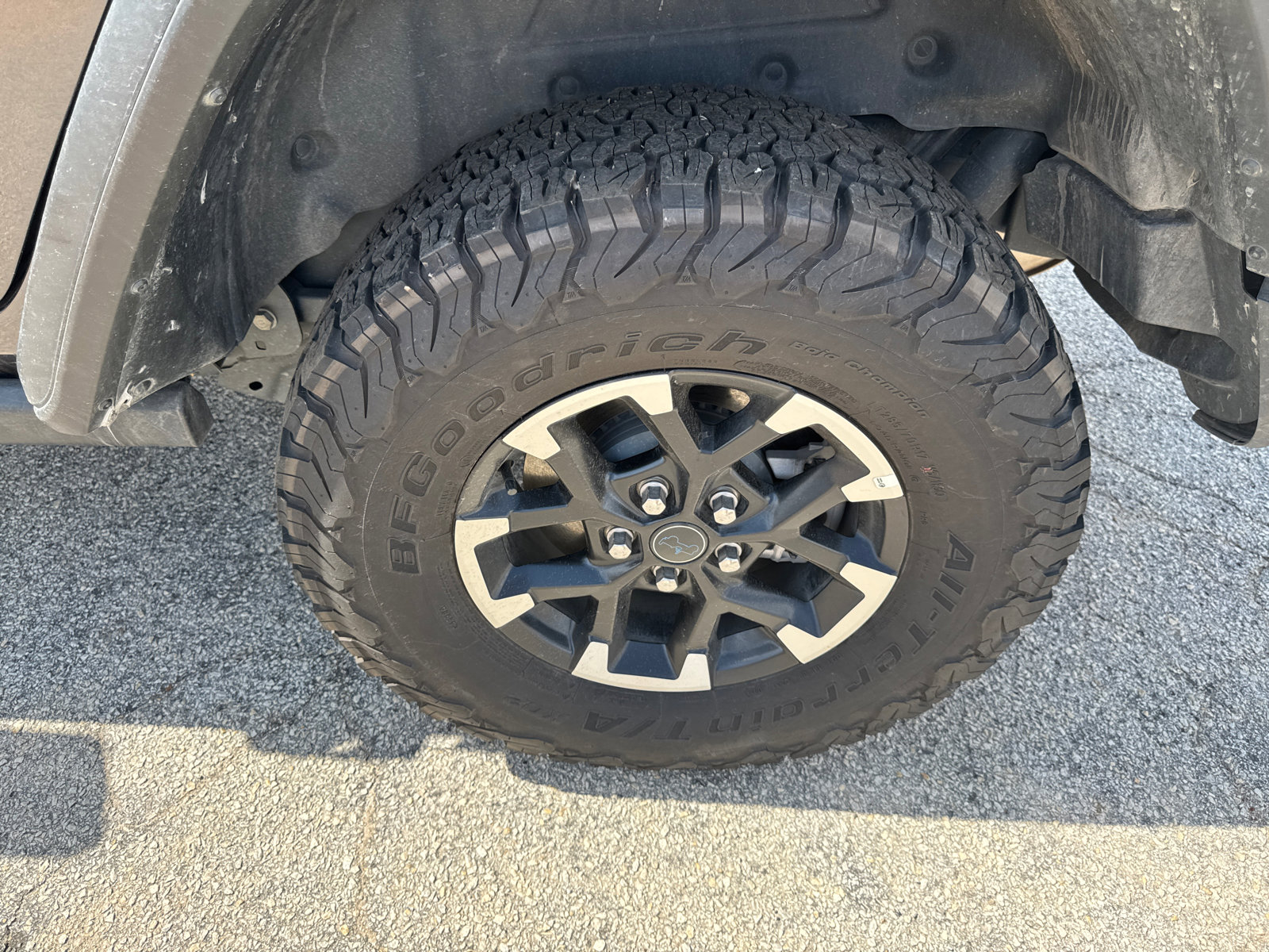 Used 2025 Jeep Wrangler Unlimited Rubicon 4xe w/ Convenience Group image 19