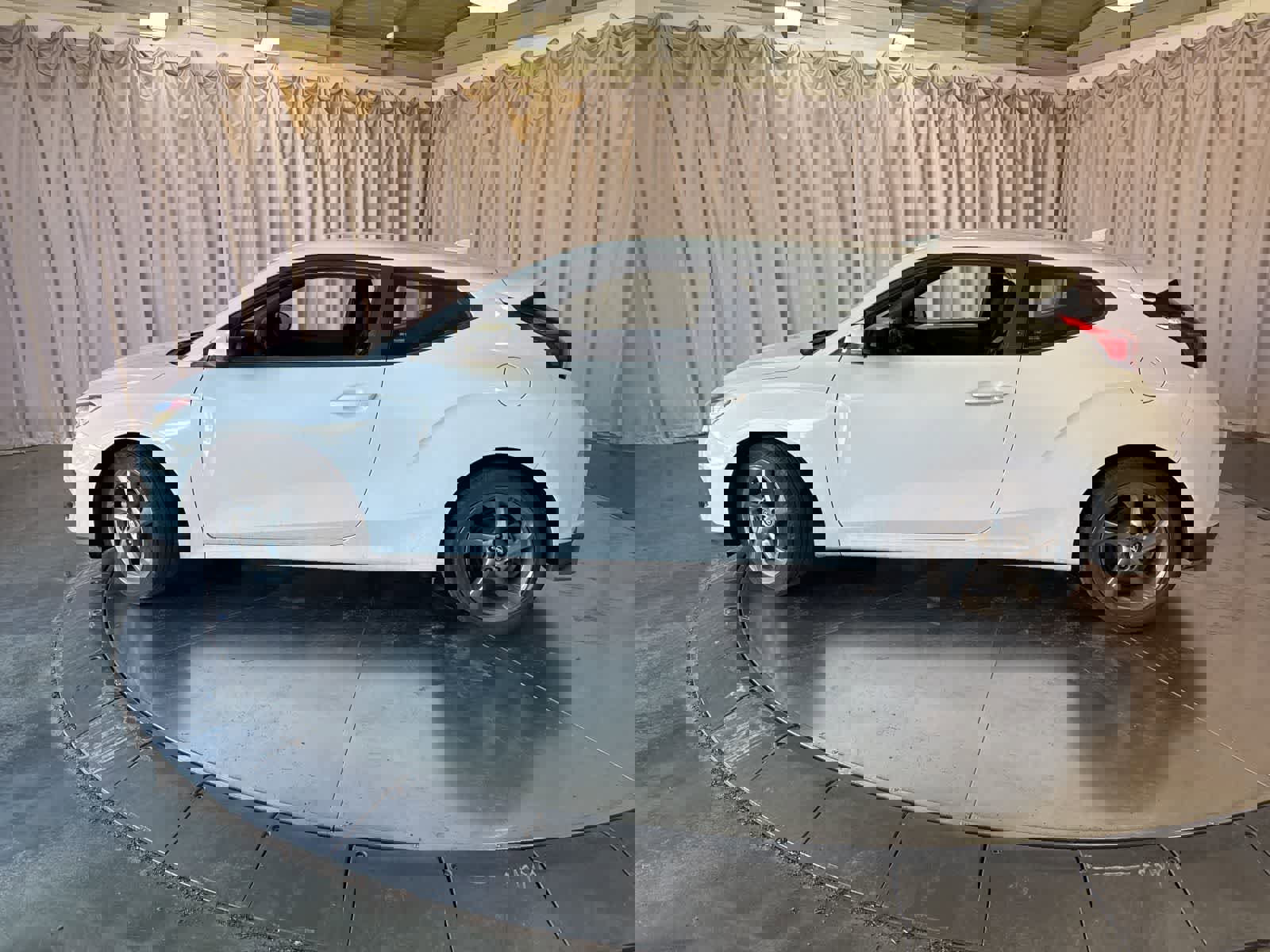 Used 2019 Hyundai Veloster 2.0 image 8