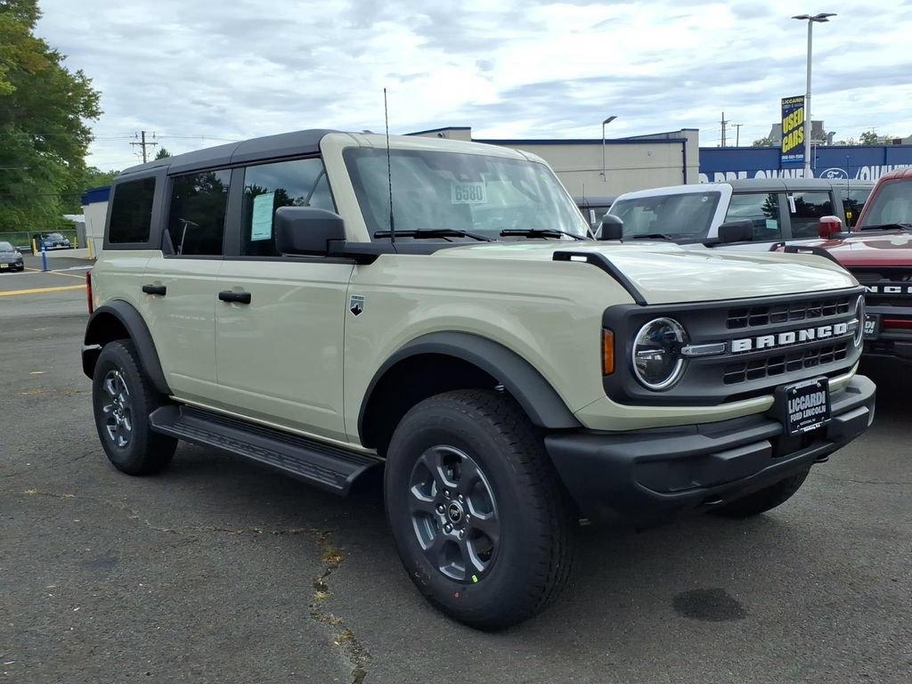 New 2026 Ford Bronco Big Bend AWD/4WD image 1