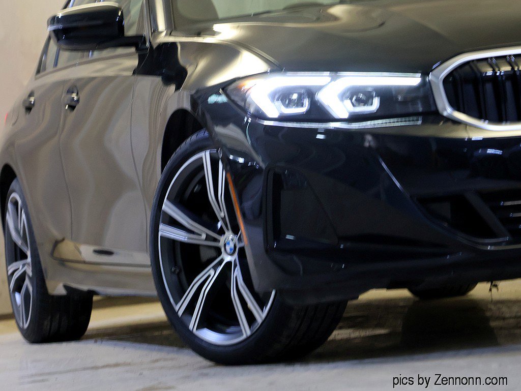 Certified 2023 BMW 330i xDrive Sedan w/ Premium Package image 4