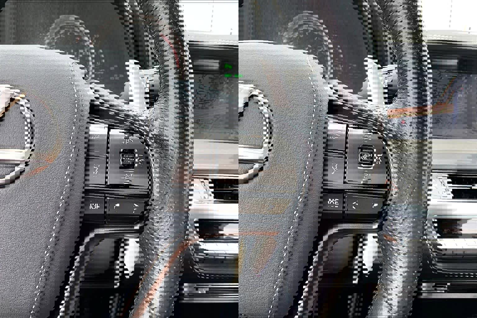 Used 2021 Lexus LC 500 Convertible w/ Touring Package RWD image 20