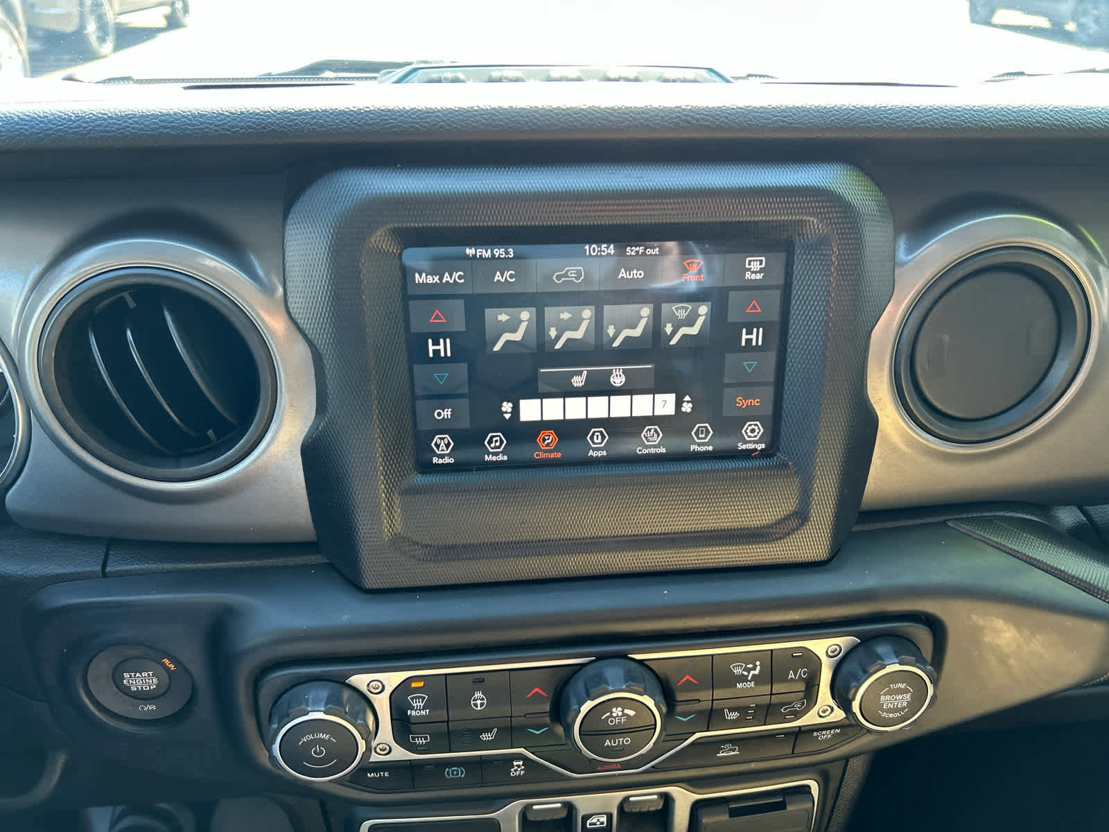 Used 2023 Jeep Wrangler Unlimited w/ Cold Weather Group image 29