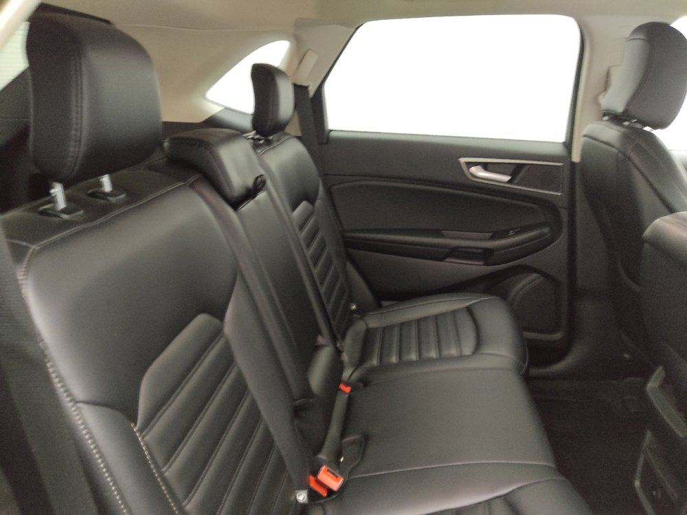 Used 2024 Ford Edge SEL image 19