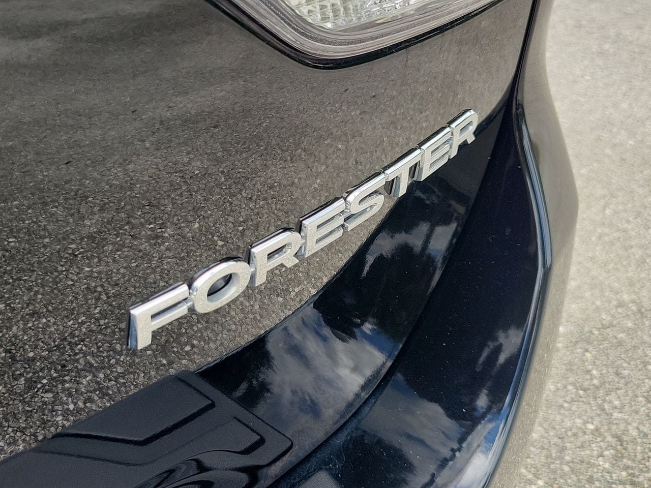 Used 2023 Subaru Forester Premium w/ Popular Package #2 AWD/4WD image 7