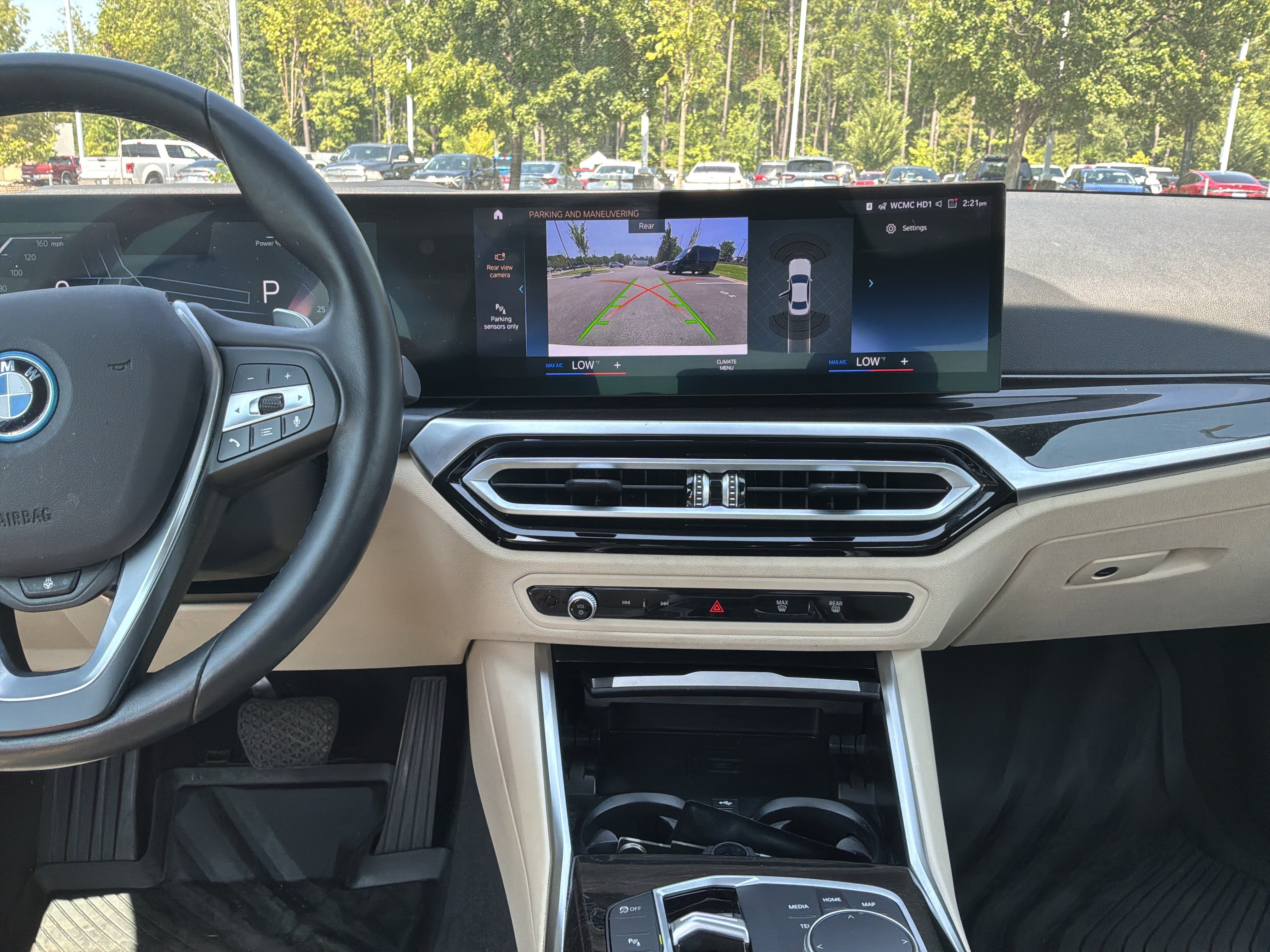 Used 2024 BMW 330e w/ Premium Package RWD image 30