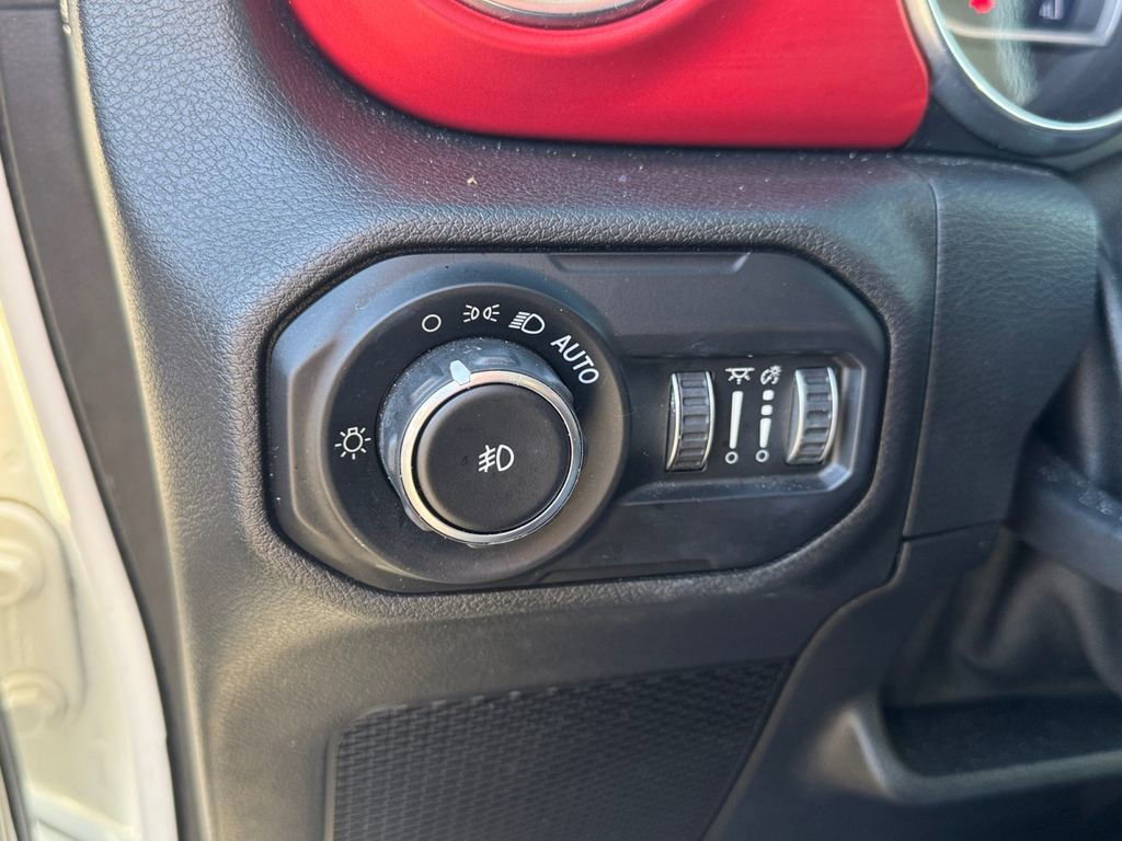 Used 2021 Jeep Wrangler Unlimited Rubicon image 35