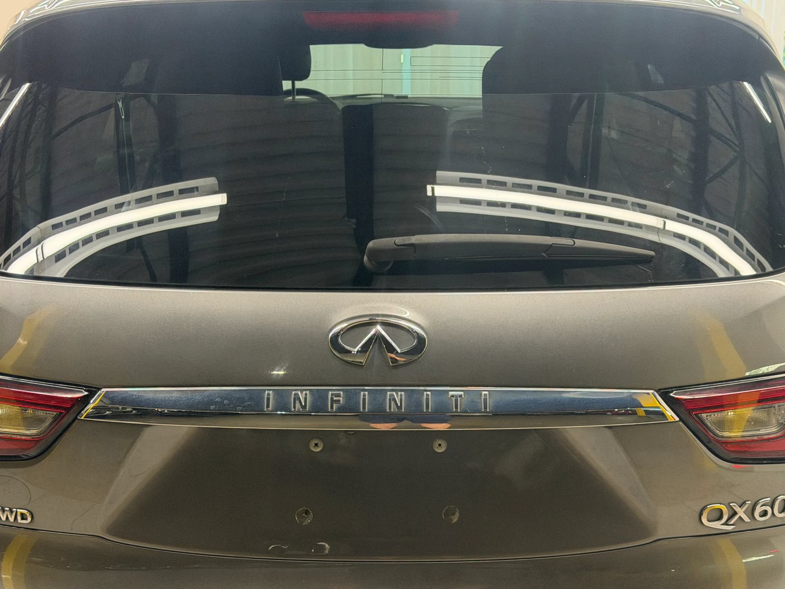 Used 2020 INFINITI QX60 Luxe AWD/4WD image 11