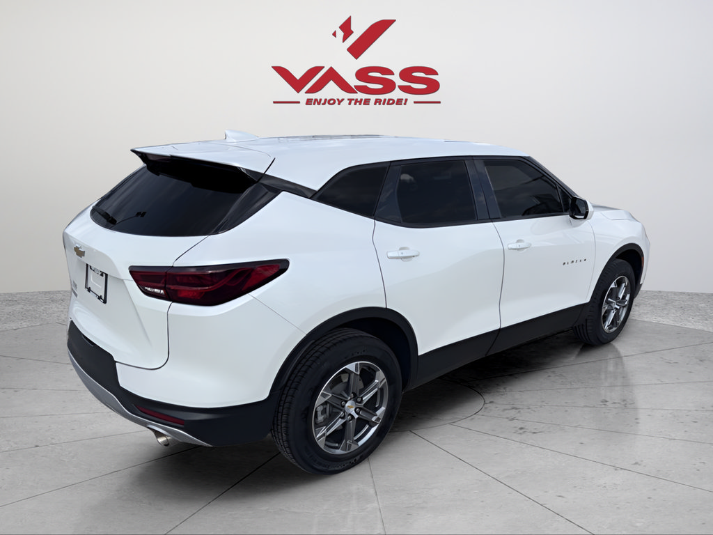 Used 2024 Chevrolet Blazer LT FWD image 5