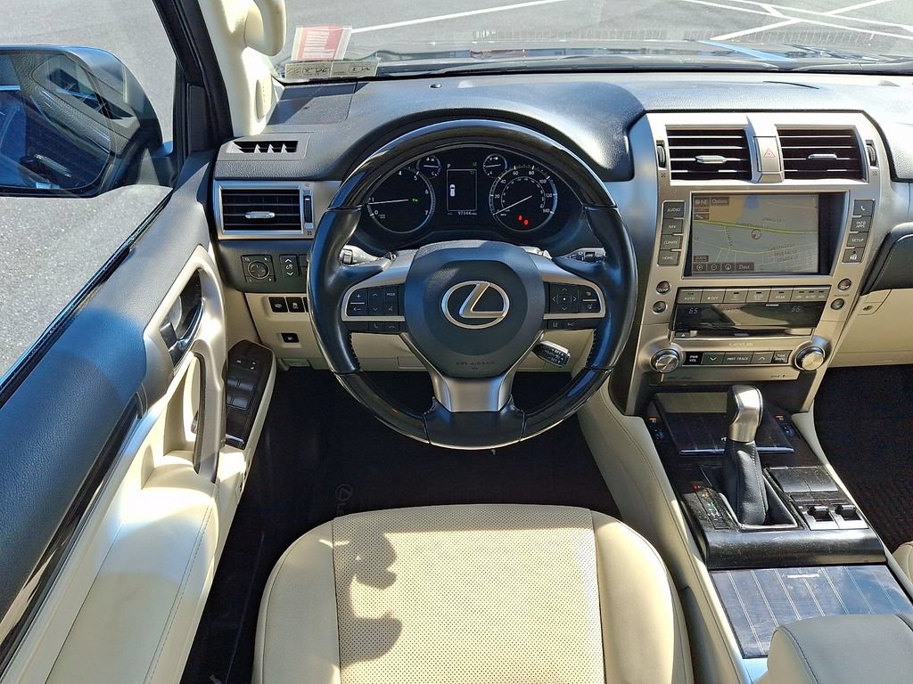 Used 2021 Lexus GX 460 Premium w/ Premium Package AWD/4WD image 12