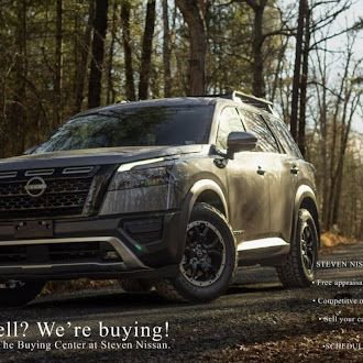 Used 2017 Nissan Rogue SV w/ Midnight Edition image 10