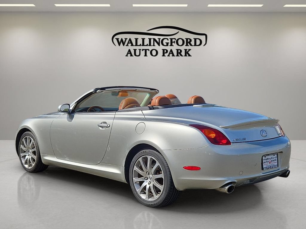 Used 2004 Lexus SC 430 Convertible RWD image 4