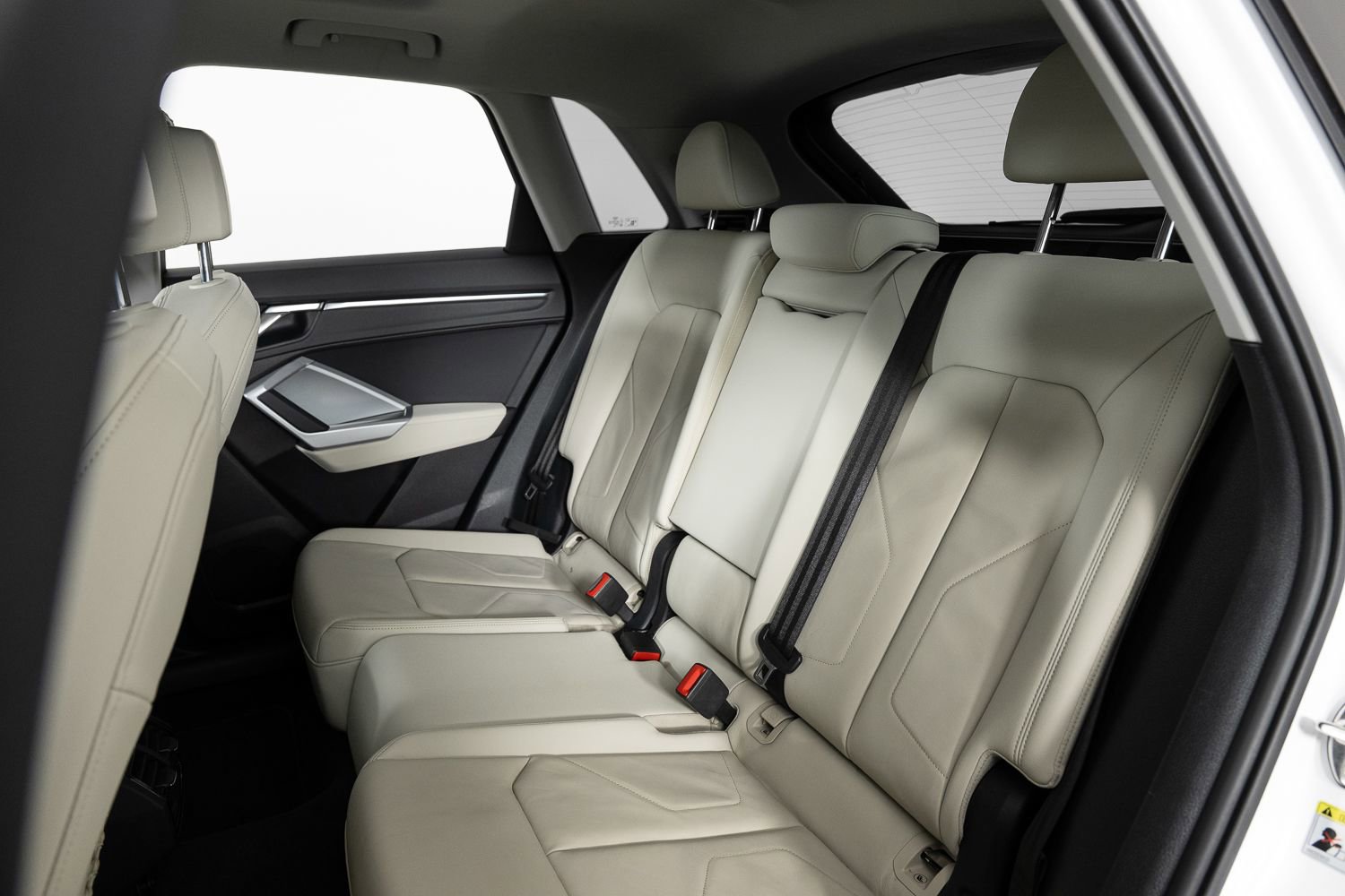 Used 2021 Audi Q3 2.0T Premium Plus w/ Premium Plus Package image 17