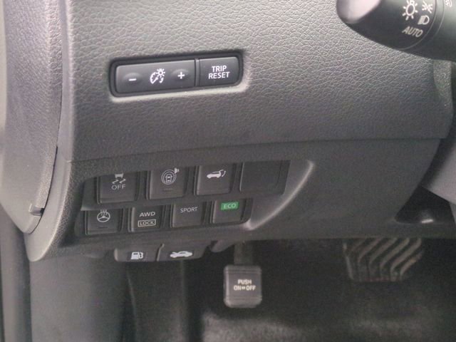 Used 2017 Nissan Rogue SL w/ SL Premium Package image 16