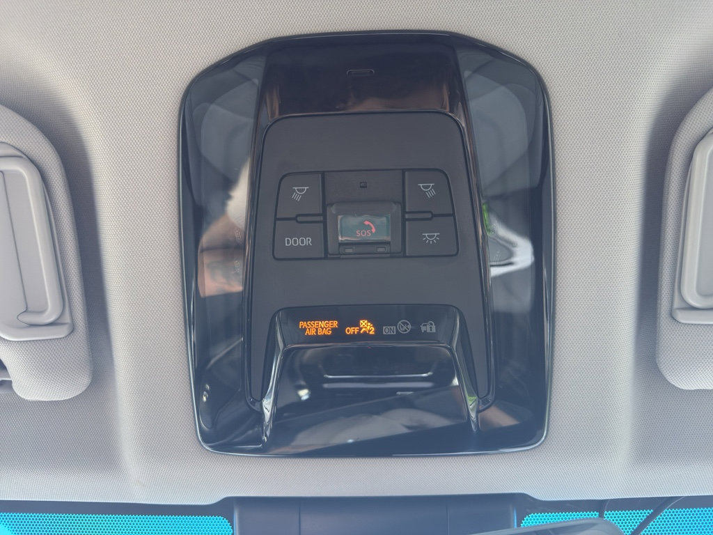 Used 2021 Toyota Venza XLE w/ Softex Package image 27