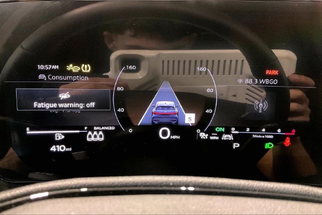 Used 2025 Audi Q5 Premium Plus w/ Premium Plus AWD/4WD image 20