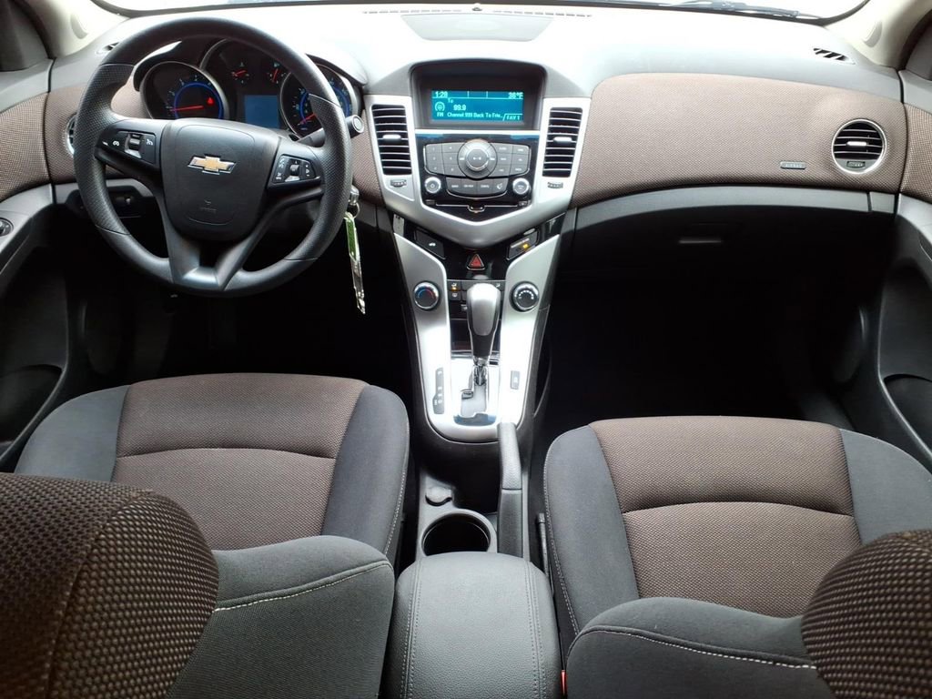 Used 2016 Chevrolet Cruze LT FWD image 24