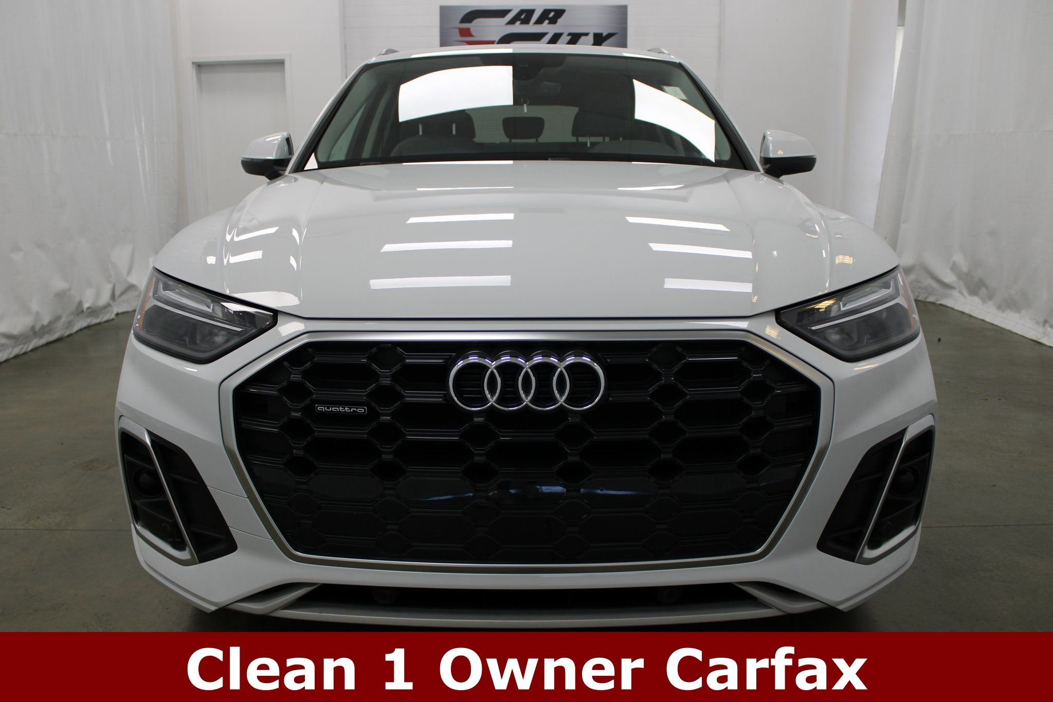 Used 2022 Audi Q5 2.0T Premium w/ Convenience Package image 3