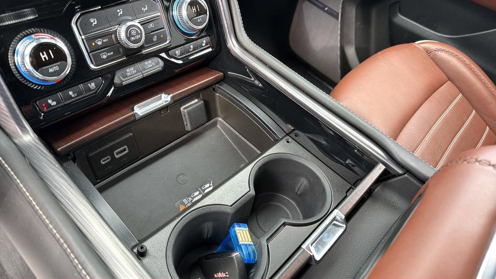 Used 2023 GMC Yukon XL Denali Ultimate image 33