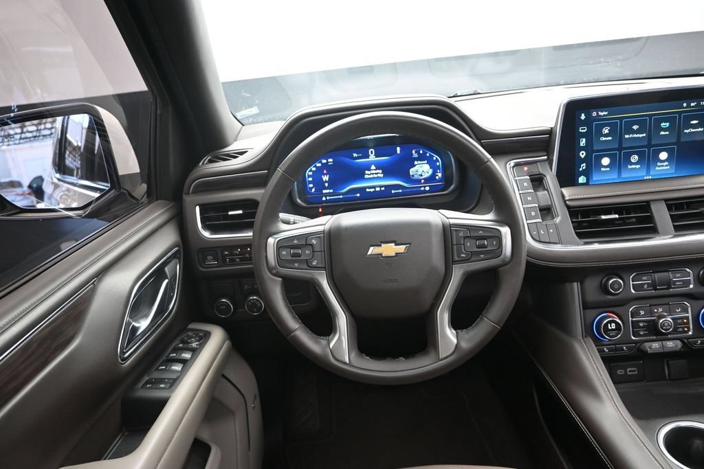 Used 2023 Chevrolet Tahoe LT w/ Luxury Package RWD image 29
