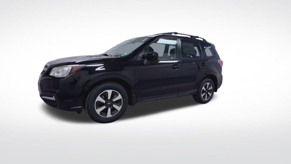 Used 2017 Subaru Forester 2.5i Premium w/ All-Weather Package image 4