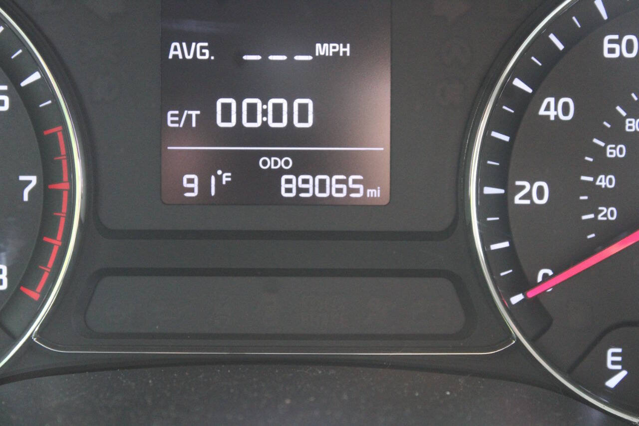 Used 2017 Kia Forte LX FWD image 37