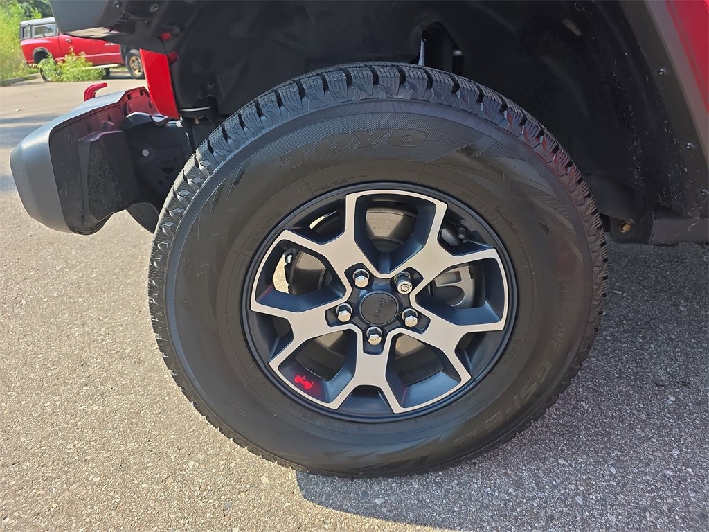 Used 2019 Jeep Wrangler Unlimited Rubicon w/ Cold Weather Group image 35