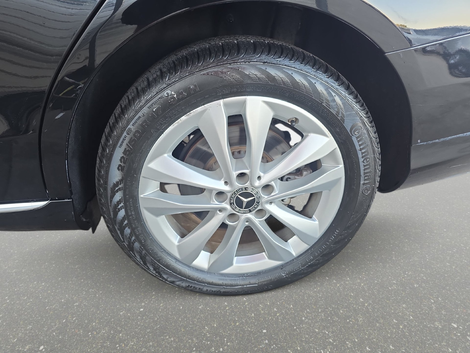 Used 2019 Mercedes-Benz C 300 4MATIC Sedan image 32