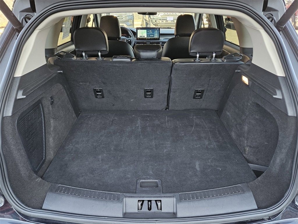 Used 2023 Lincoln Corsair AWD image 25