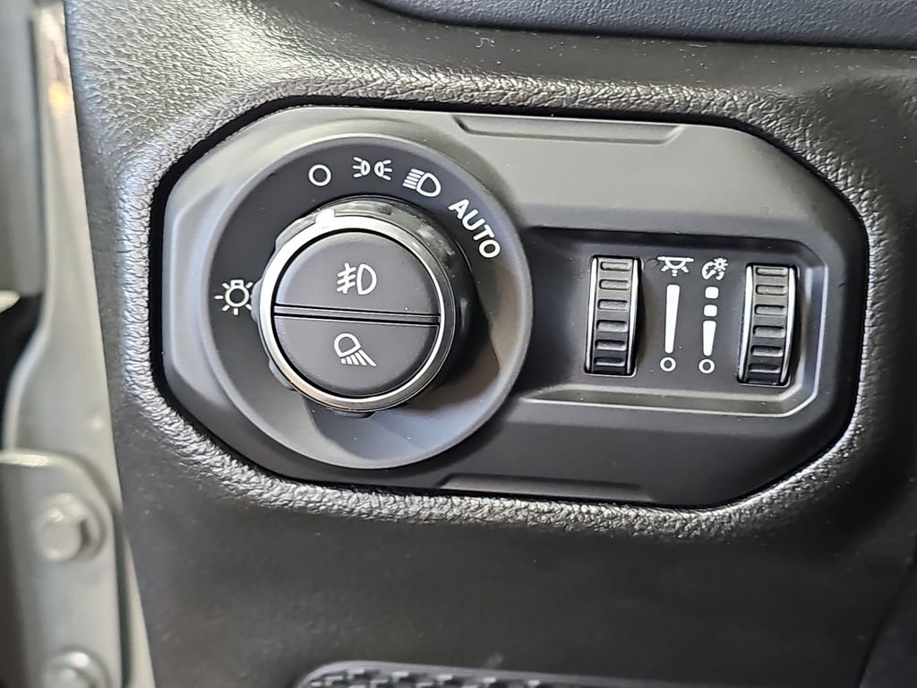 Certified 2022 Jeep Gladiator Overland image 26