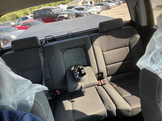 Used 2015 GMC Sierra 1500 SLE AWD/4WD image 11