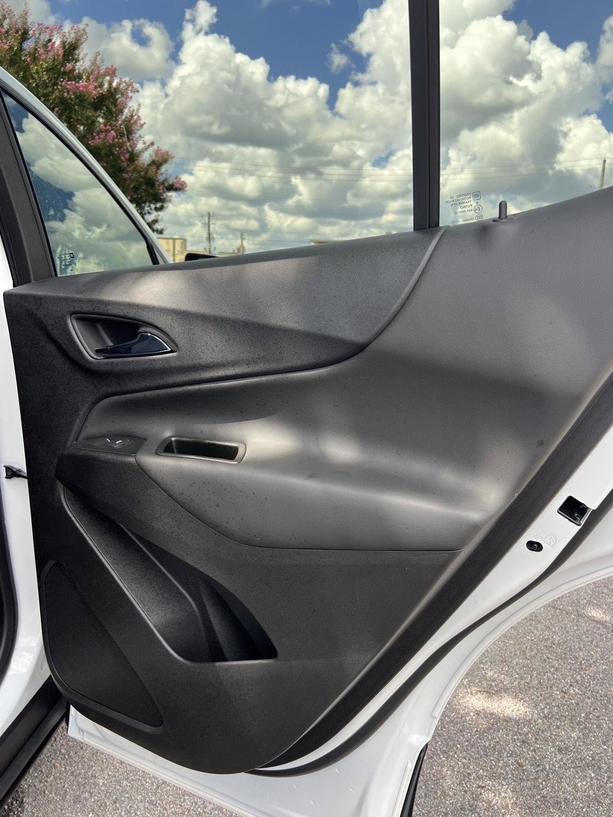 Used 2024 Chevrolet Equinox LT w/ LPO, Floor Liner Package FWD image 22