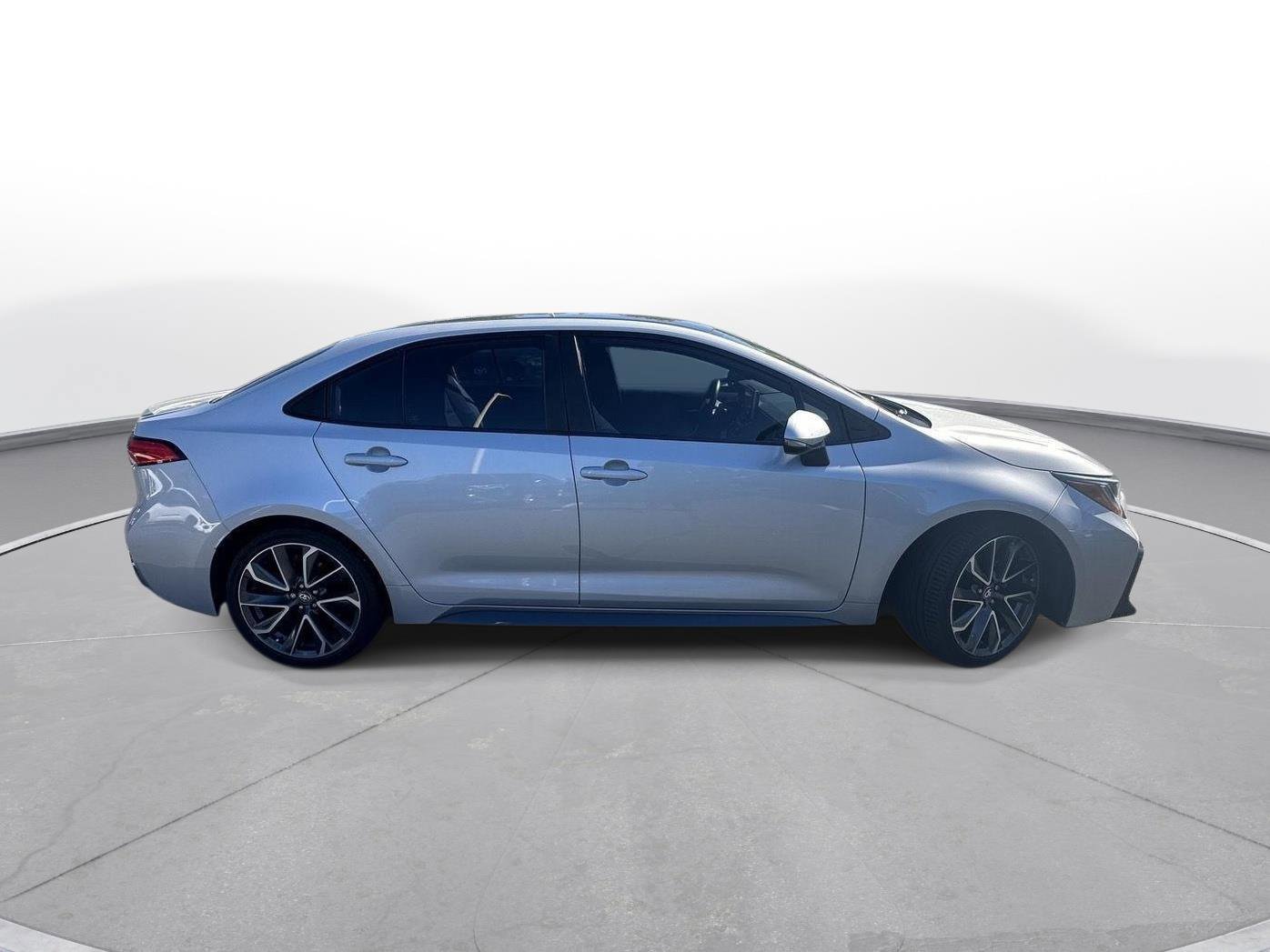 Used 2021 Toyota Corolla SE FWD image 5