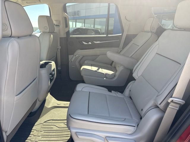 Used 2022 GMC Yukon Denali AWD/4WD image 32