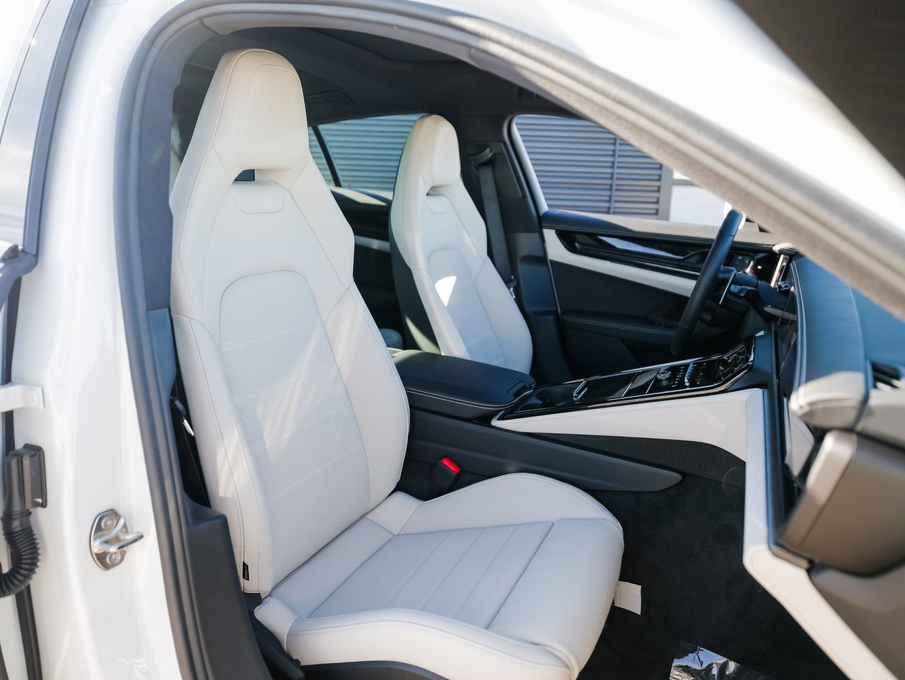 New 2026 Porsche Panamera 4 E-Hybrid AWD/4WD image 28