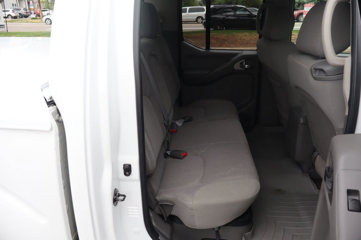 Used 2006 Nissan Frontier SE w/ (P01) Power Pkg AWD/4WD image 21
