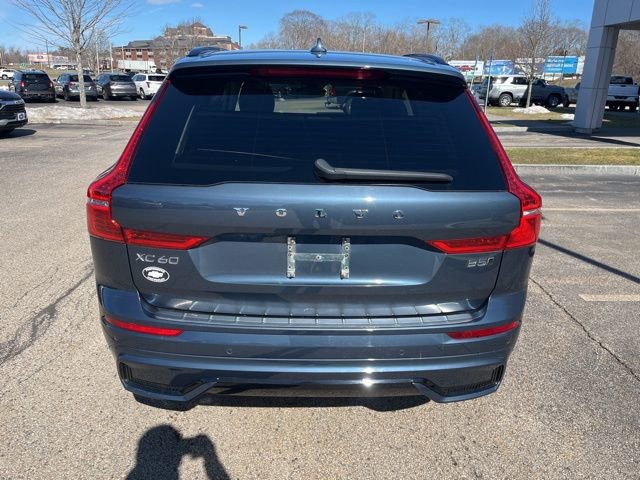 Used 2024 Volvo XC60 B5 Core w/ Protection Package Premier image 3