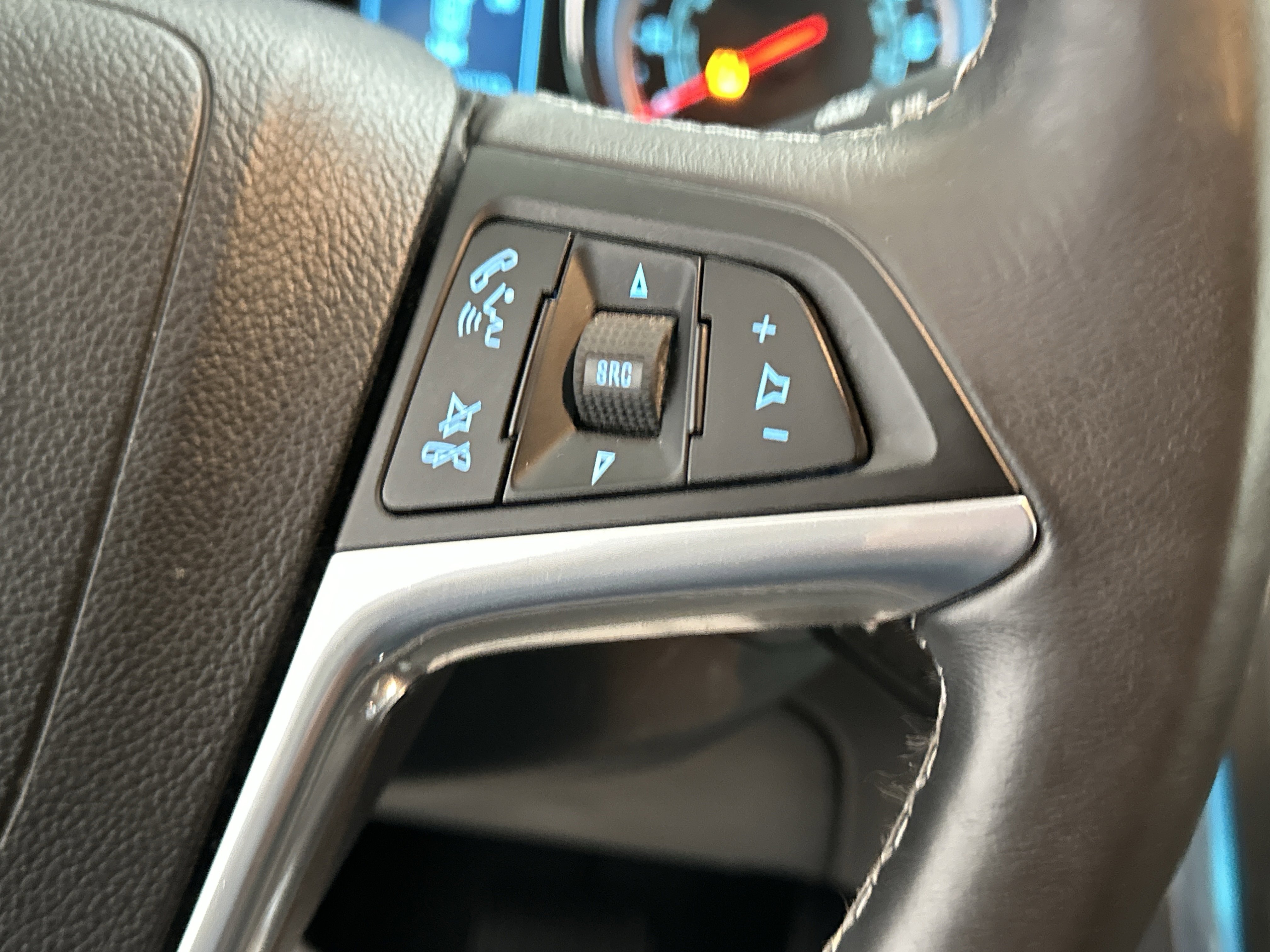 Used 2014 Buick Encore FWD image 24