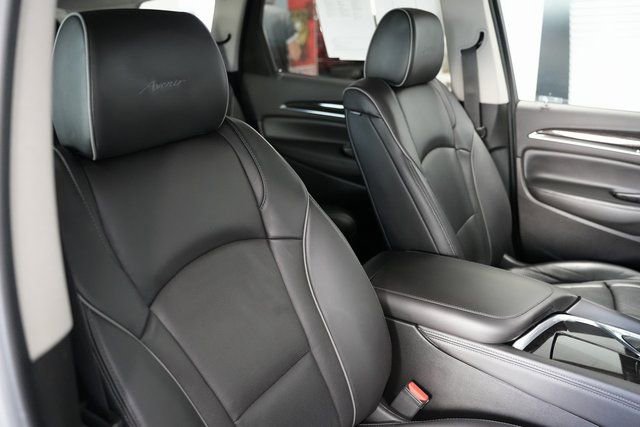Used 2019 Buick Enclave Avenir w/ Avenir Technology Package image 24