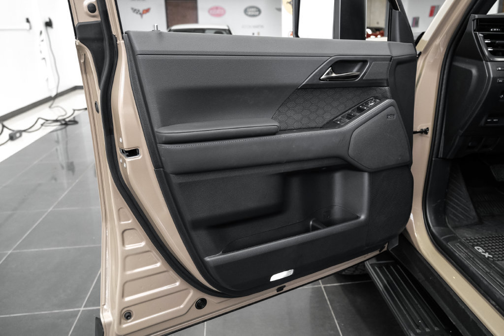 Used 2026 Lexus GX 550 AWD/4WD image 44
