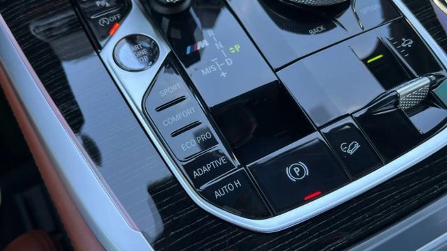 Used 2020 BMW X7 M50i image 99