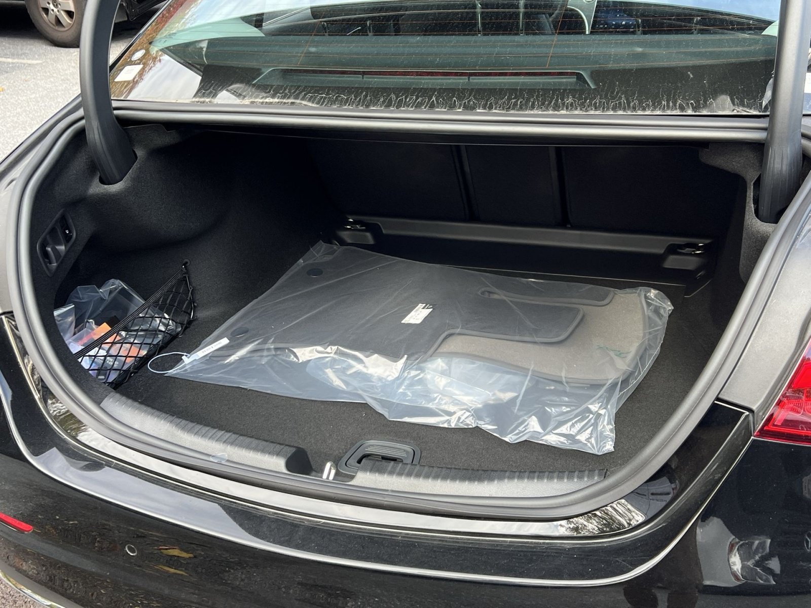 New 2027 Mercedes-Benz C 300 4MATIC Sedan image 31