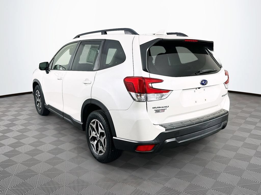 Used 2020 Subaru Forester Premium AWD/4WD image 7